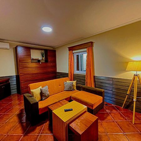 Casinha Dos Cubos Villa Geres Luaran gambar