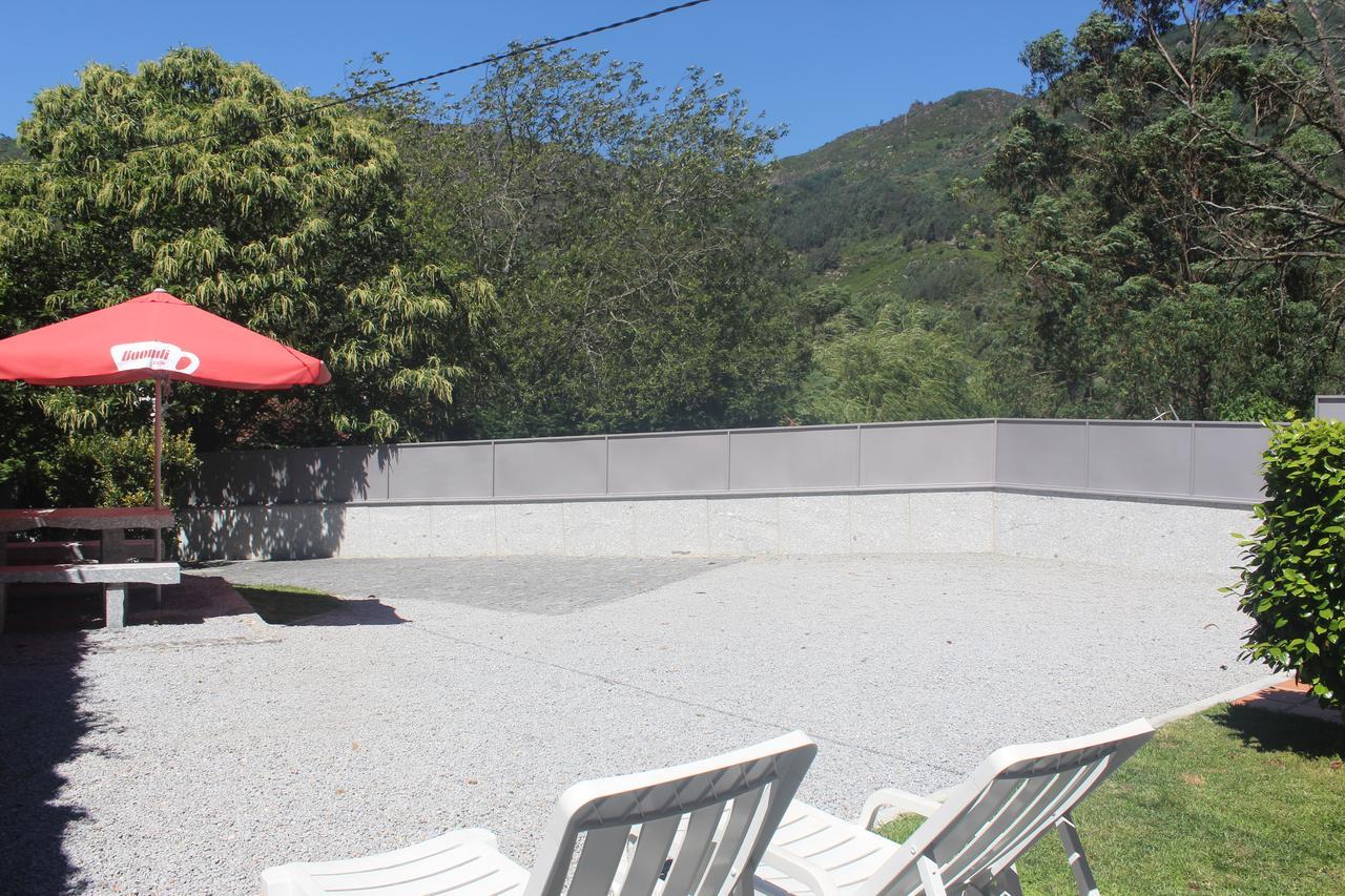Casinha Dos Cubos Villa Geres Luaran gambar