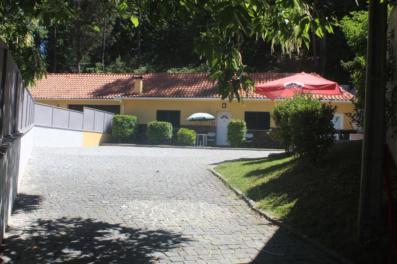 Casinha Dos Cubos Villa Geres Luaran gambar