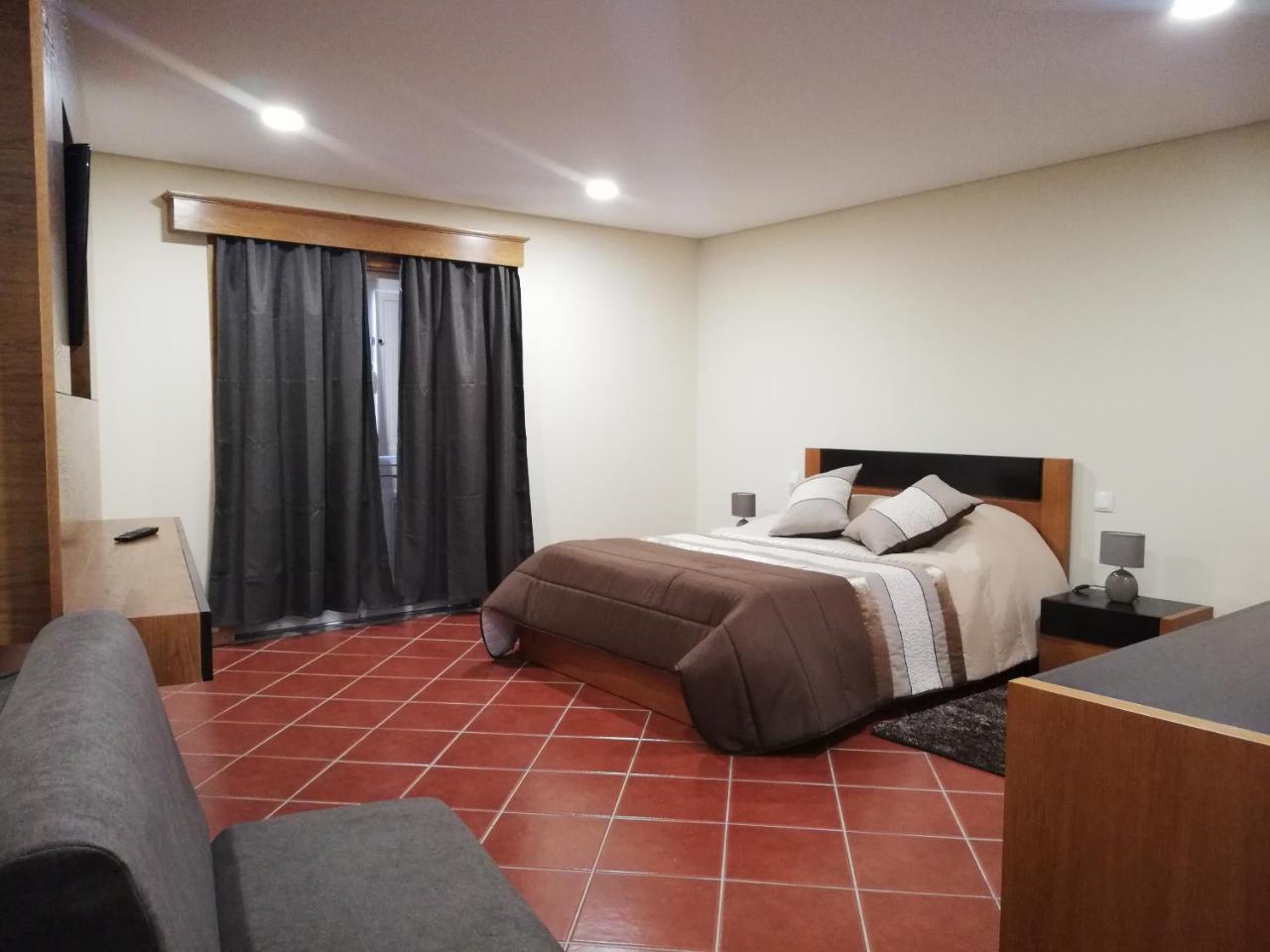 Casinha Dos Cubos Villa Geres Luaran gambar