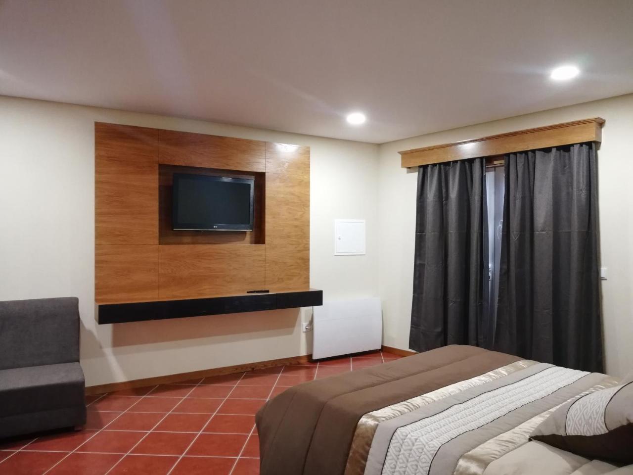 Casinha Dos Cubos Villa Geres Luaran gambar